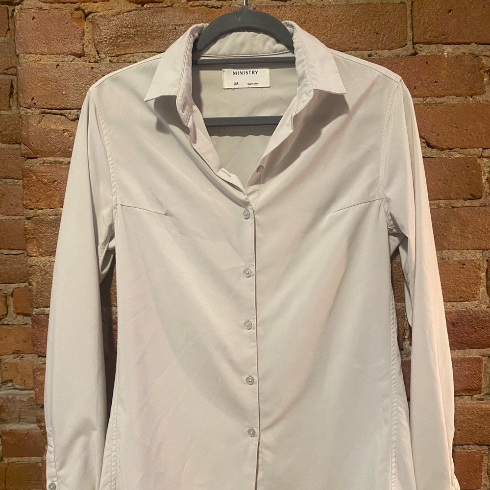 Machine washable button down shirt from Ministry of Supply